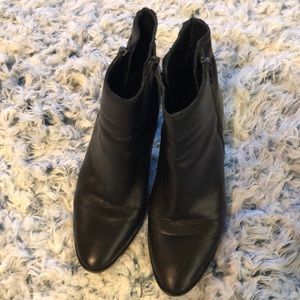 - Boots ASH women size 37 eur